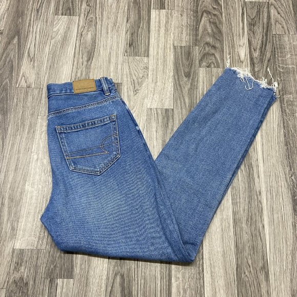 AMERICAN EAGLE Mom Skinny Leg Mid Rise Med Wash Blue Denim Jeans Women's Size 00 - Picture 12 of 12